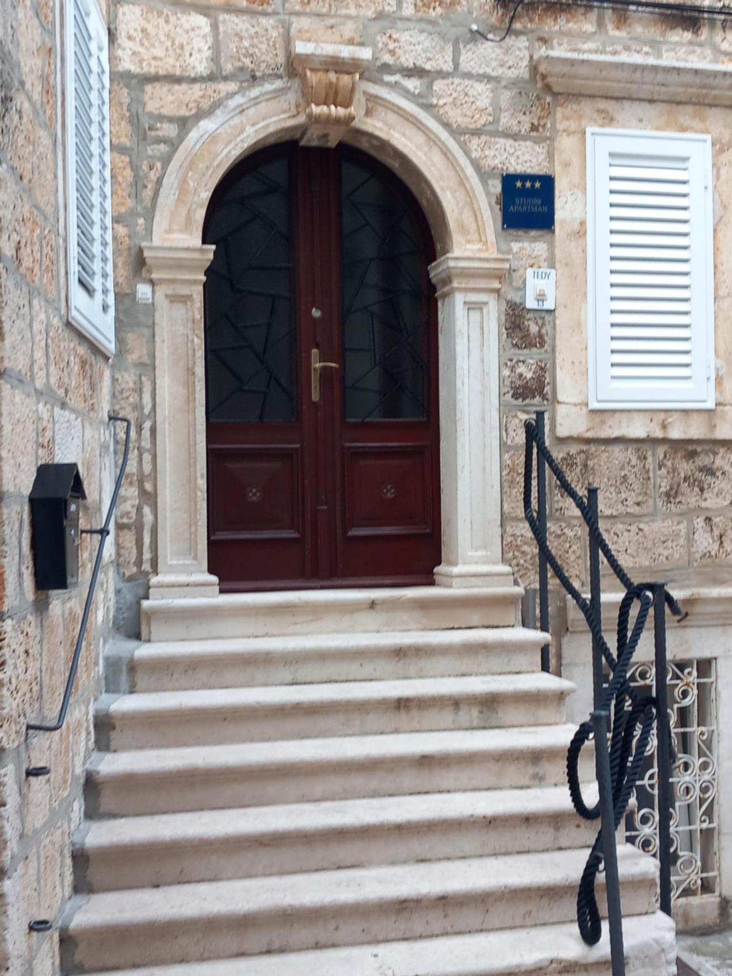 Studio Apartman Tedy Hotel Korcula Town Luaran gambar